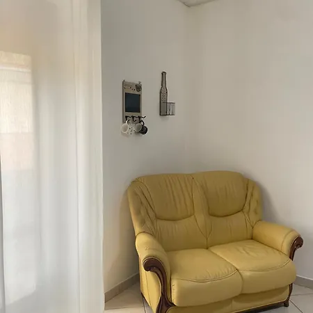 Parvis Apartment *